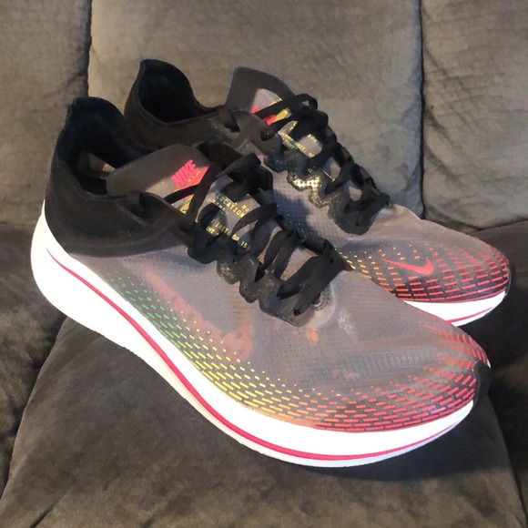 ✨SOLD✨Nike Men’s Zoom Fly SP Fast Black Red Orbit Running Shoes - Picture 2 of 9